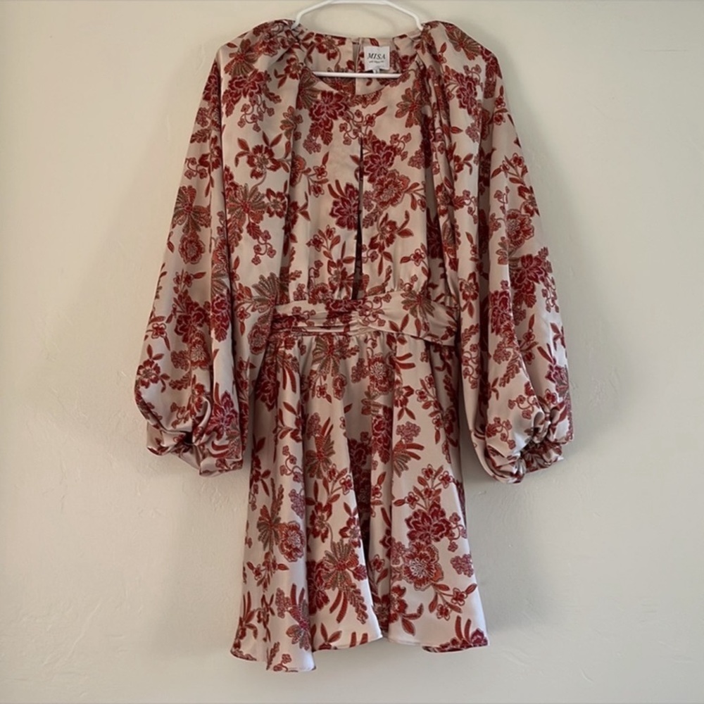 Misa Los Angeles Kara dress in falling floral satin XS - Picture 7 of 8